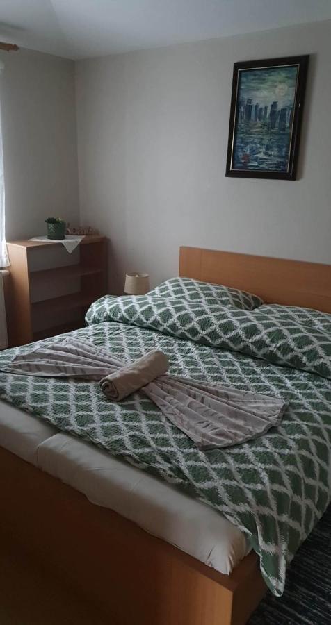Privat Bartky Apartamento Vrbov Exterior foto