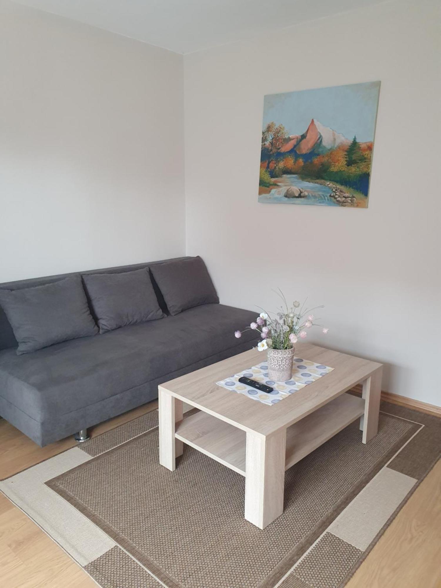 Privat Bartky Apartamento Vrbov Exterior foto