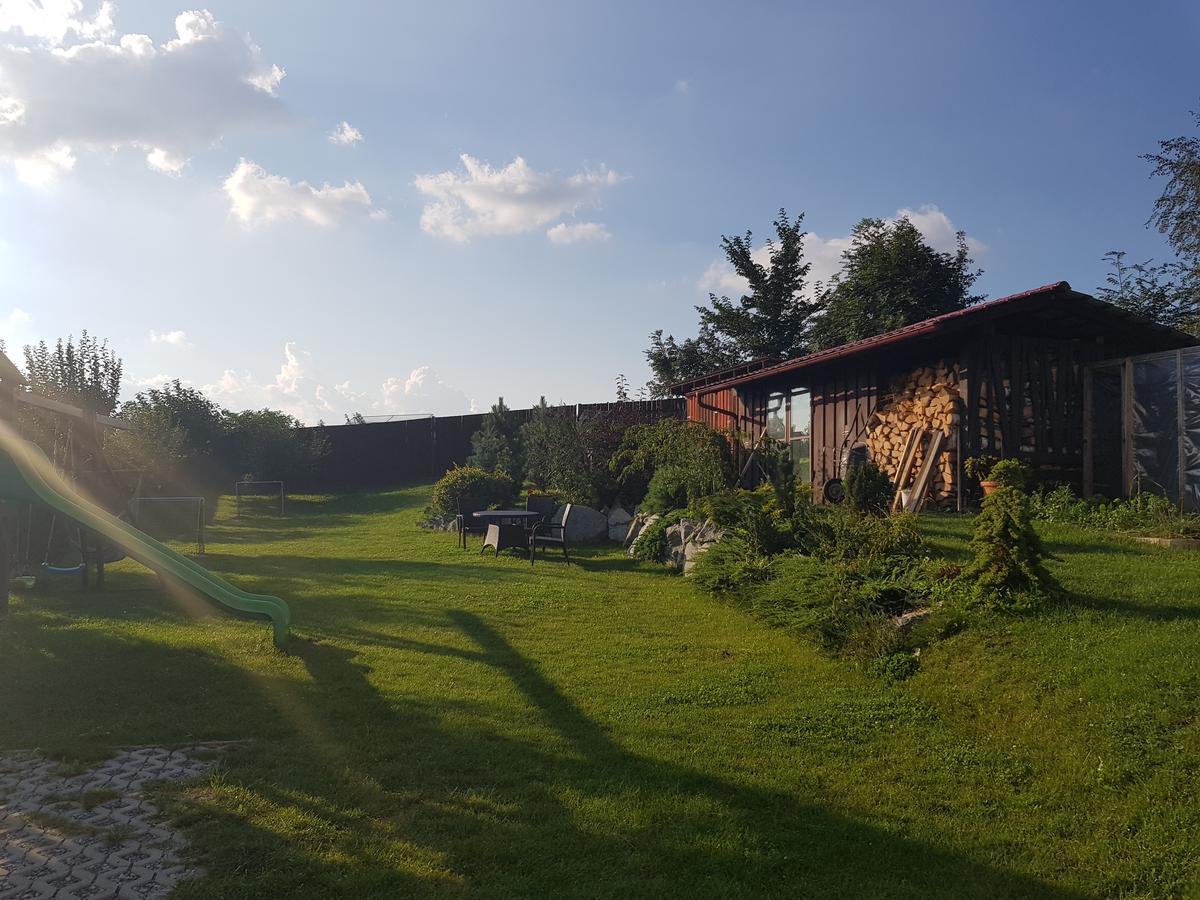 Privat Bartky Apartamento Vrbov Exterior foto